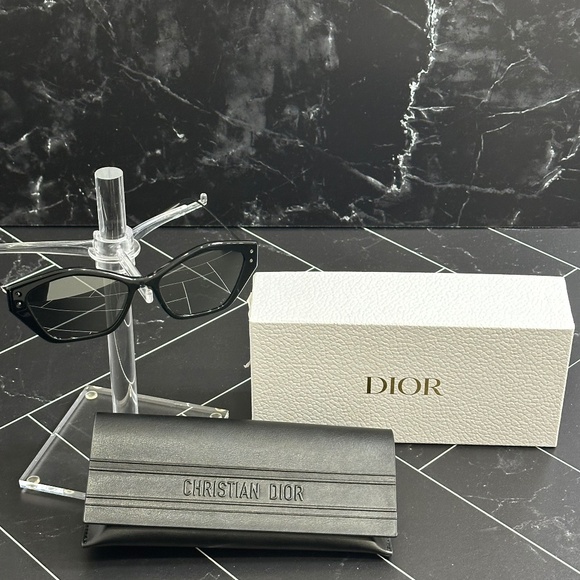 Dior S1U Geometric Sunglasses - Picture 1 of 4